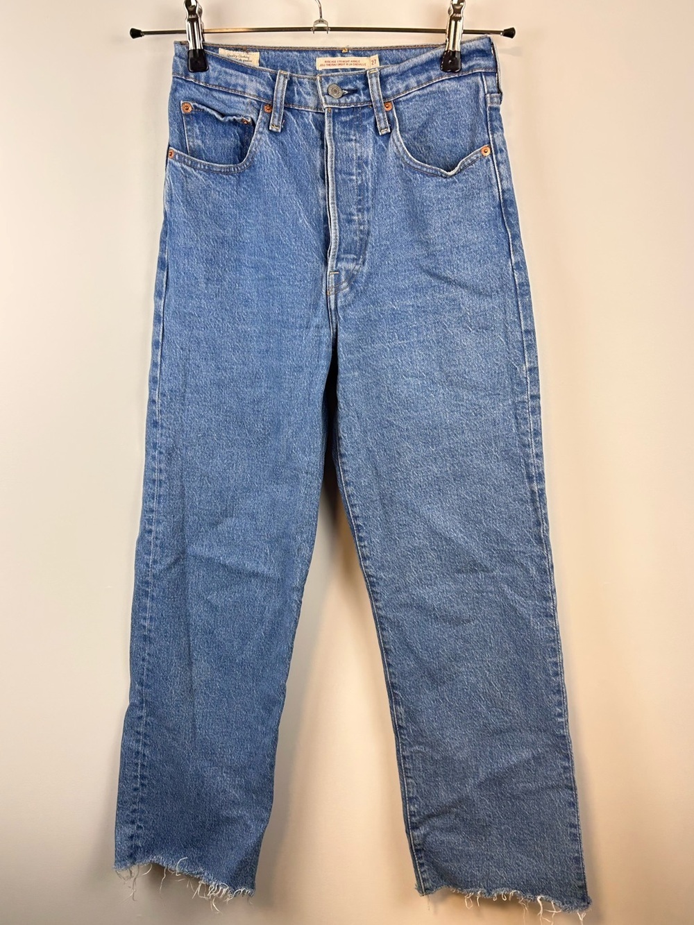 Levi’s Ribcage Straight Ankle Jeans Size 27 Distressed Raw Hem Light Wash
